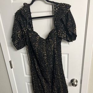 Puffy sleeve dress